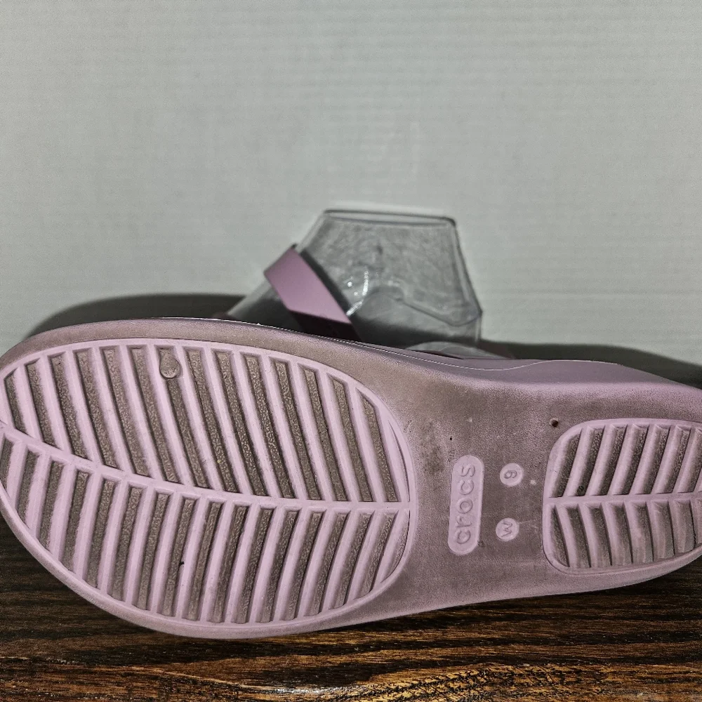 Crocs Getaway Strappy. Size 9. Worn But In Excellent Shape. (1) - Picture 4 of 4